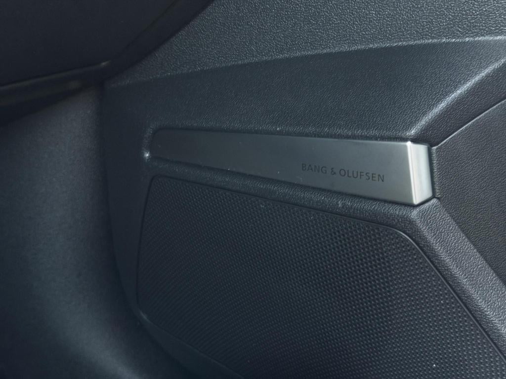 Audi A3 sportback 40 tfsi e s-line pano b&o camera head up