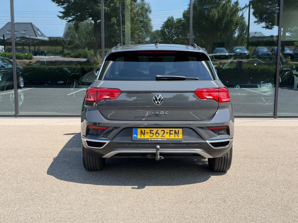 Volkswagen T-roc 1.5 tsi 150pk dsg style | camera | trekhaak | navi | carpl