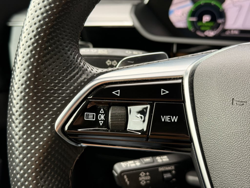 Audi E-tron sportback 55 quattro s edition 95 kwh | s-line | achteruitcamer