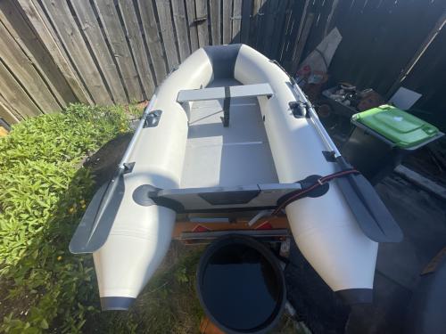Rubberboot YAM 265 + Suzuki 6pk + tank =vaarklaar=