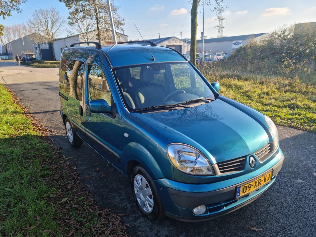 Renault kangoo 1.6i 16v 5 persoons zeer mooi