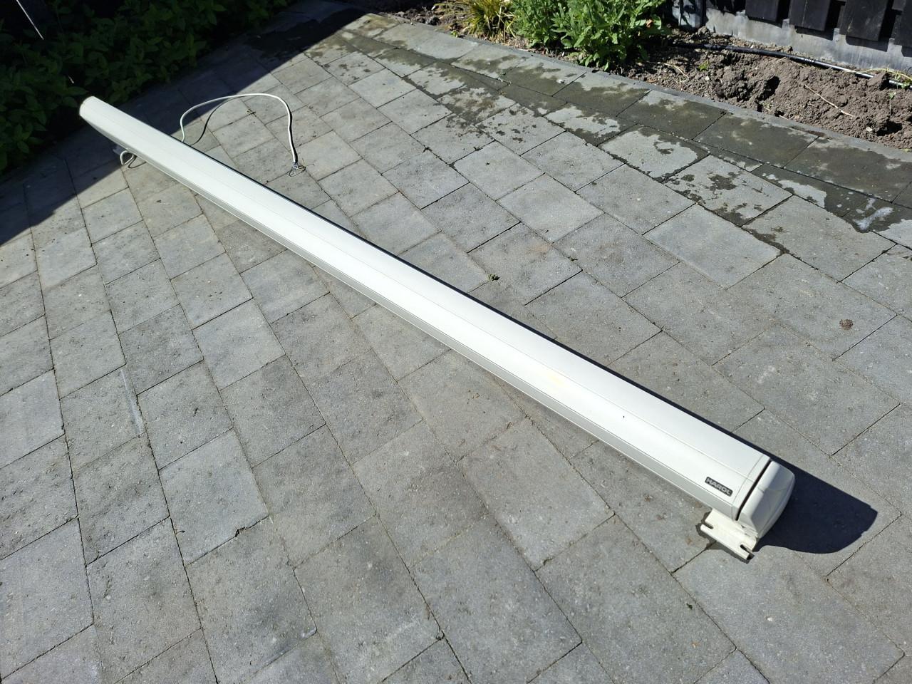 Harol zonnescherm - Heel goed, 292 cm, wit doek, elektrisch