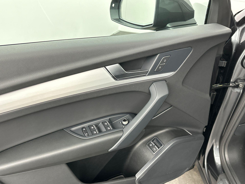 Audi Q5 s edition competition 50 tfsi e 220 kw / 299 pk su