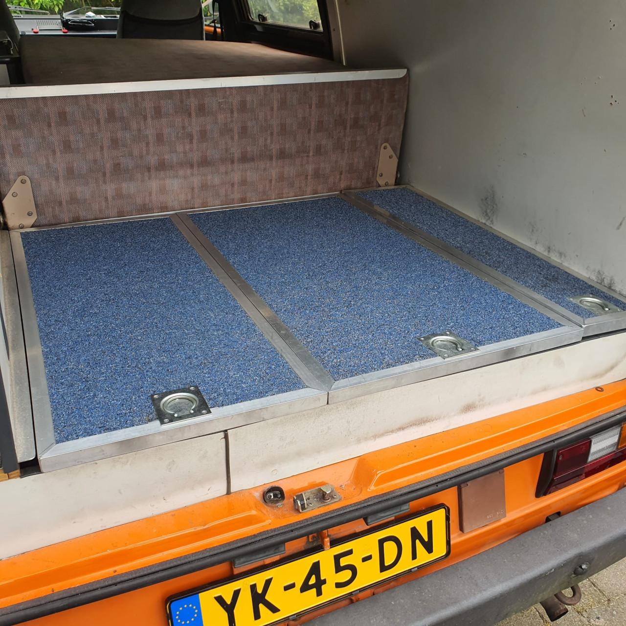 Volkswagen T3 diesel kampeerauto (volledig wegenbelastingvrij)