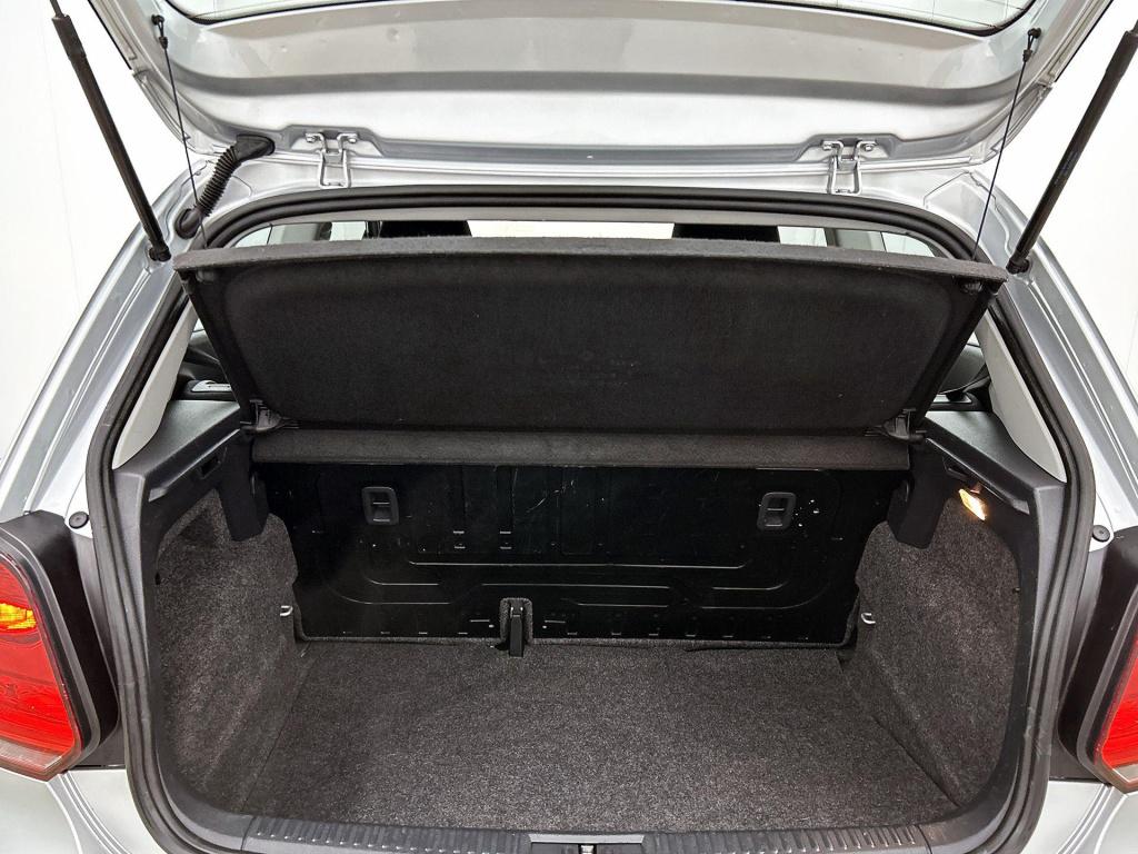 Volkswagen Polo 1.2 easyline lage kilometerstand | airco