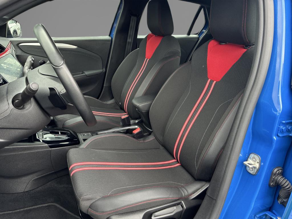 Opel Corsa 1.2 gs line | 130 pk | licht metalen wielen