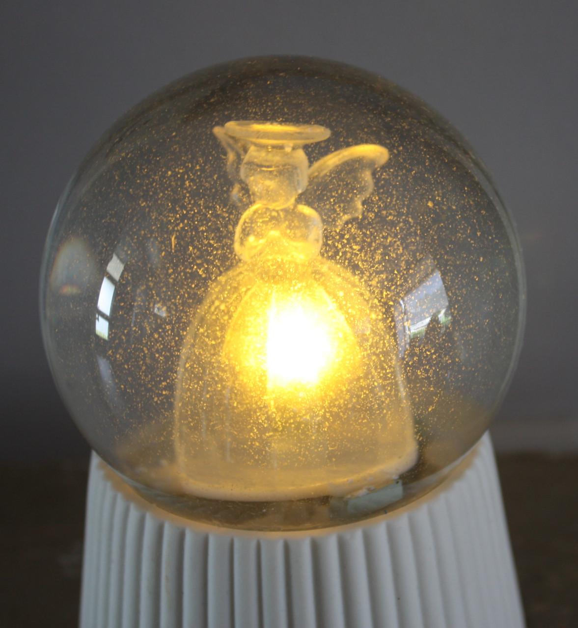 Sneeuwbol met lichtgevende engel