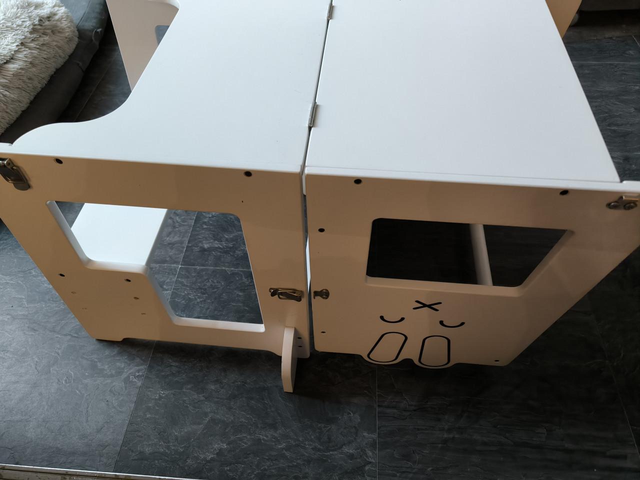 Leertoren 3 in 1 toren krijtbord tafeltje met stoeltje