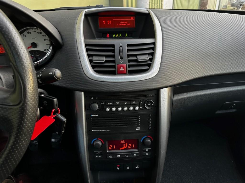 Peugeot 207 1.4 vti xr