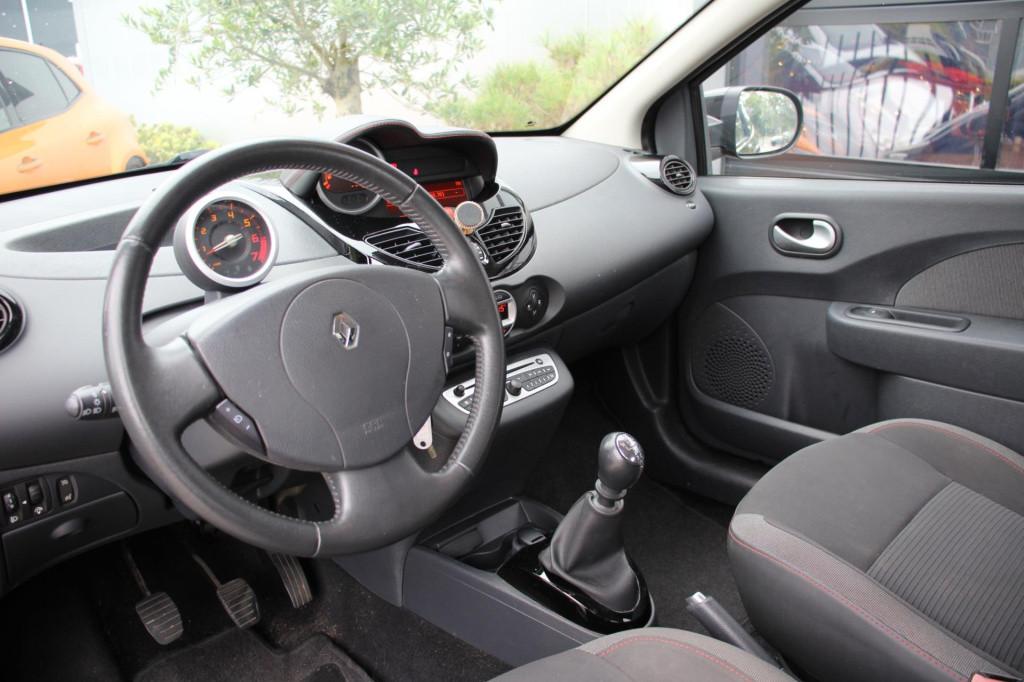 Renault Twingo 1.2 16v dynamique - riem v.v. inruil koopje - meeneemprijs