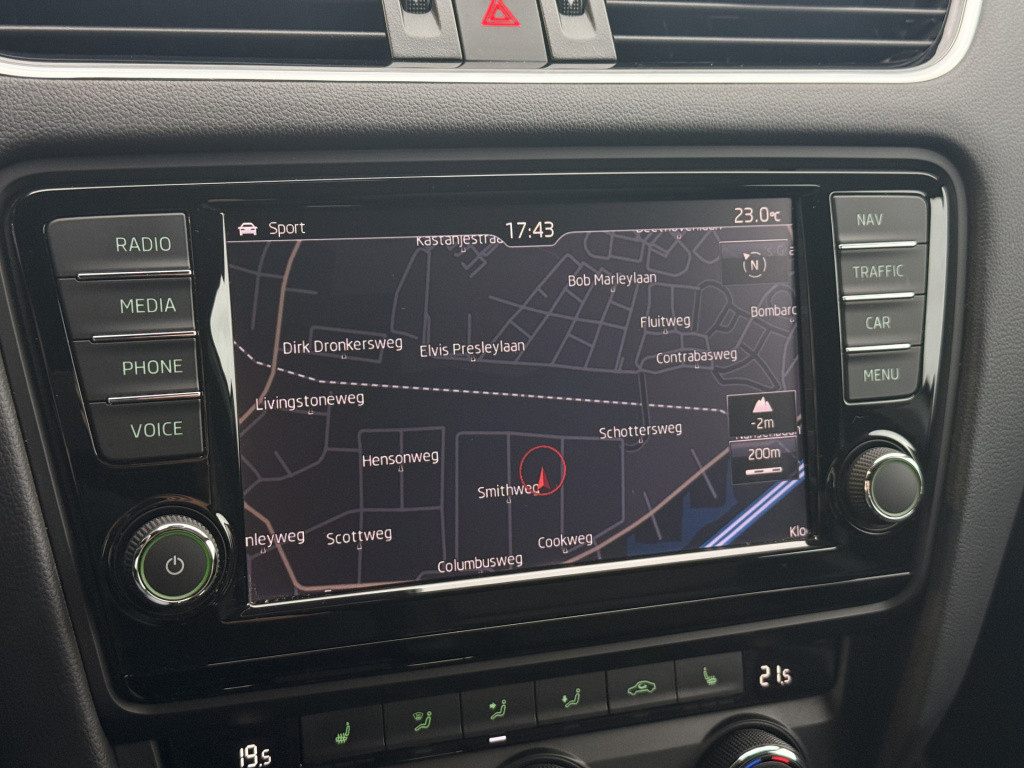Skoda Octavia 2.0 tsi rs 230 pk | standkachel | leder | canton audio | navi