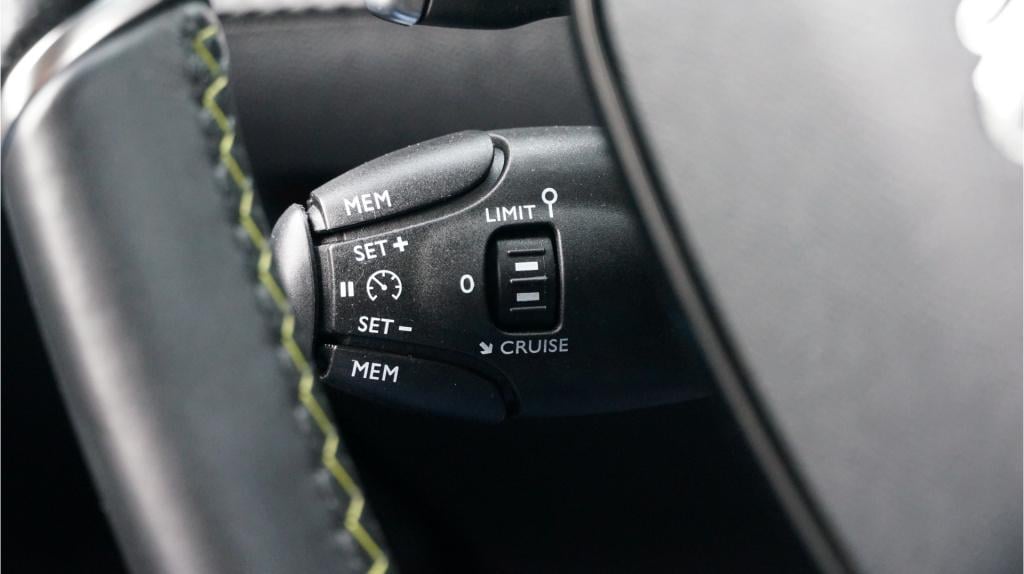 Peugeot 2008 1.2 puretech gt rijklaar incl garantie