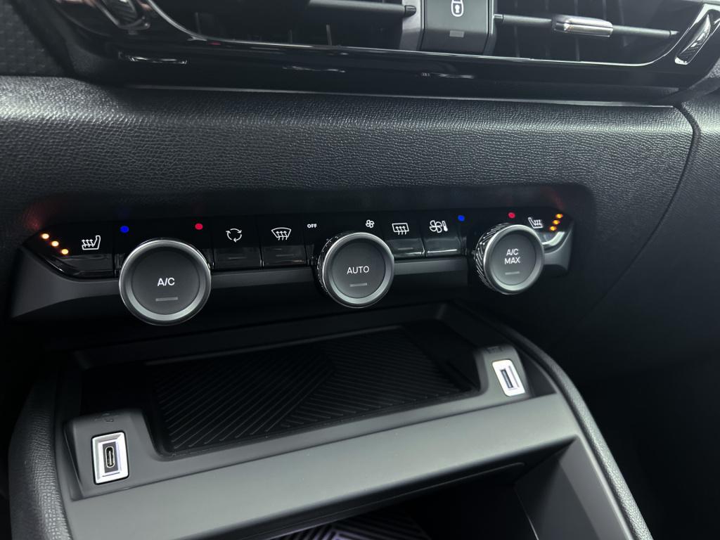 Citroen C4 hybrid 145pk automaat business | rijklaar | stoelverwarming | na