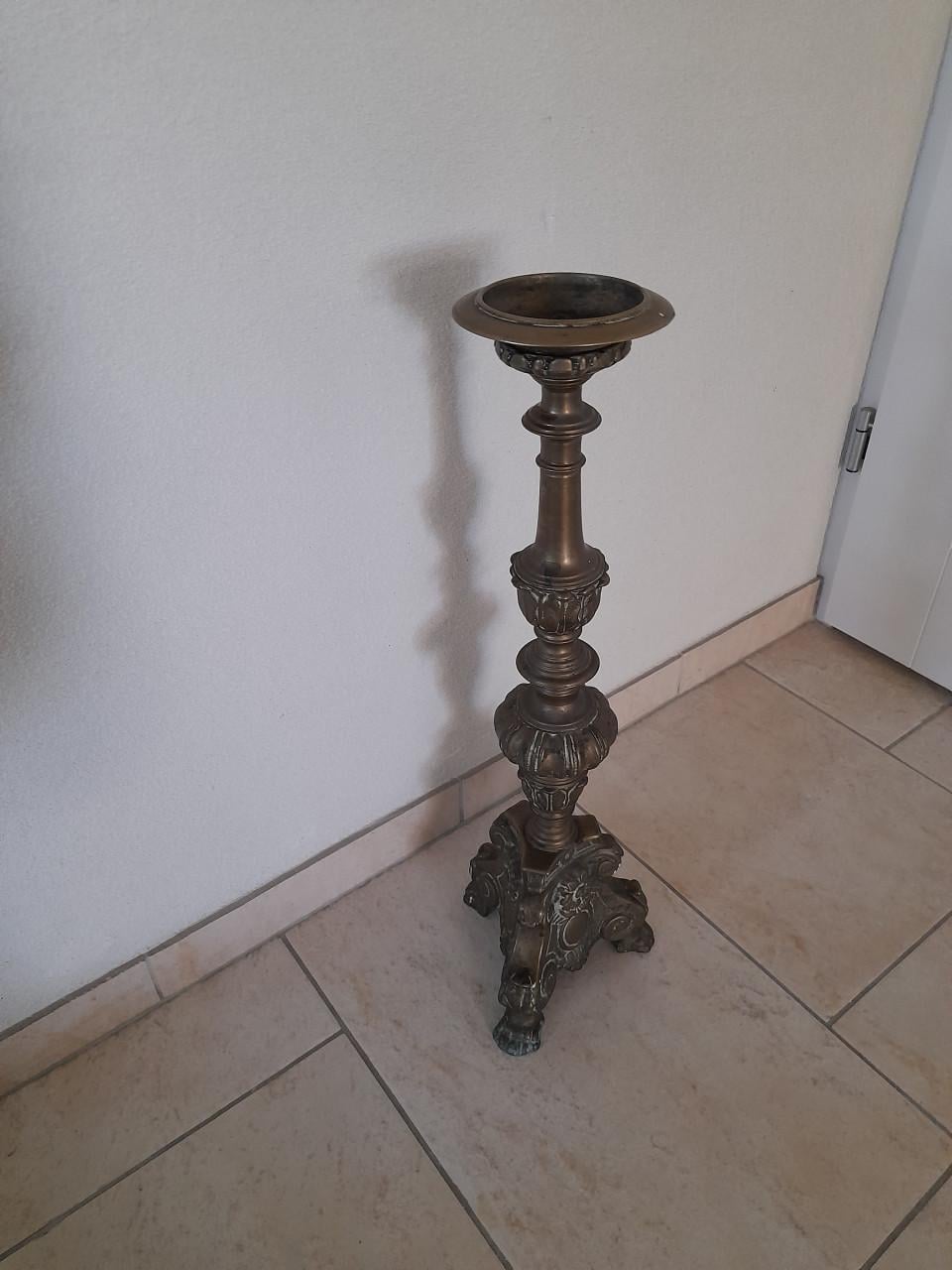 Kaarsen standaard uit jaren 20 (in goede staat ) 60 cm hoog!