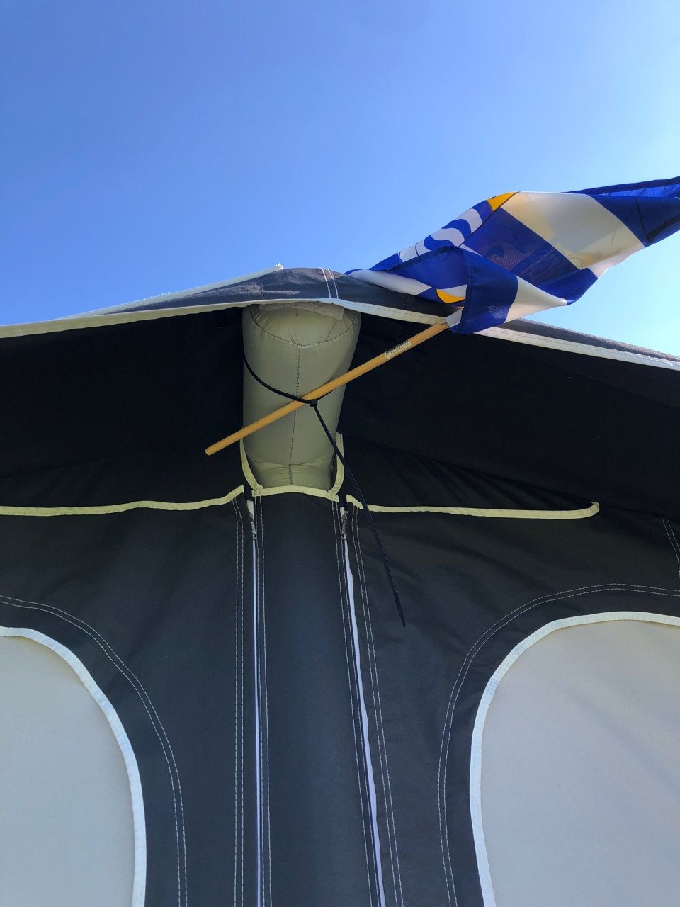 Voortent  dorema monaco air, opblaasbaar maat 11.