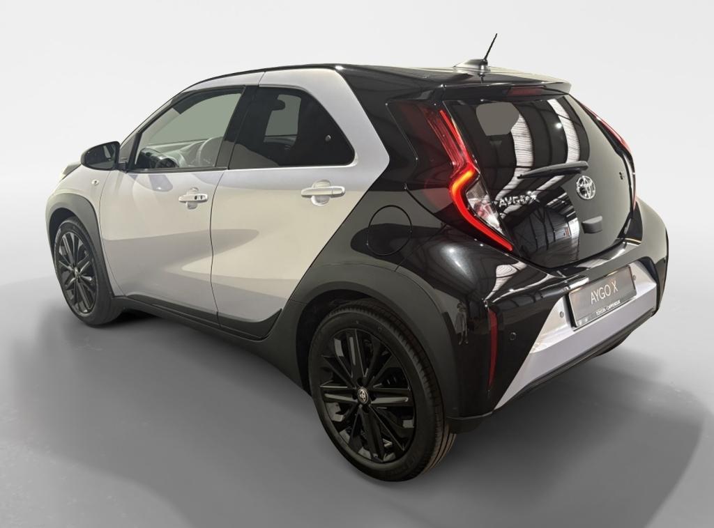 Toyota Aygo x 1.0 vvt-i mt jbl| pdc| stoel.verw| camera| keyless| climate