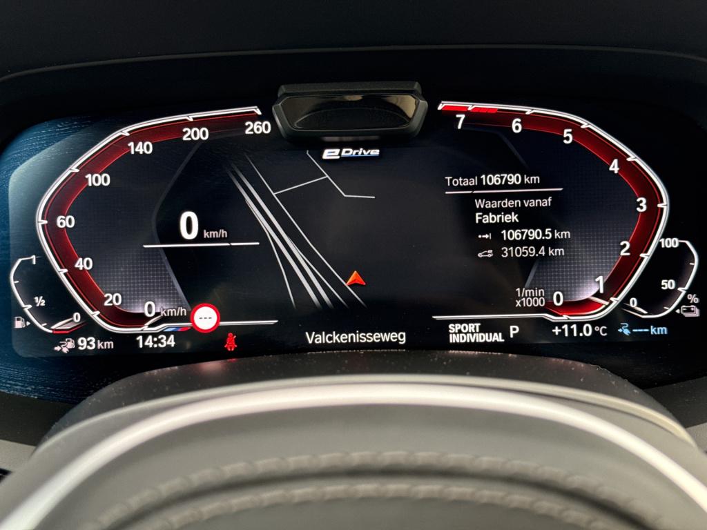 BMW X5 xdrive45e high executive m sport individual | massage | skylounge | 