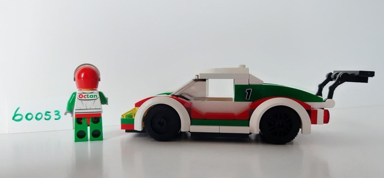 Lego 60053: racewagen Octan  Met autocoureur