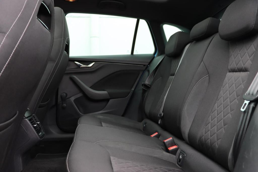 Skoda Scala 1.0 tsi sport business