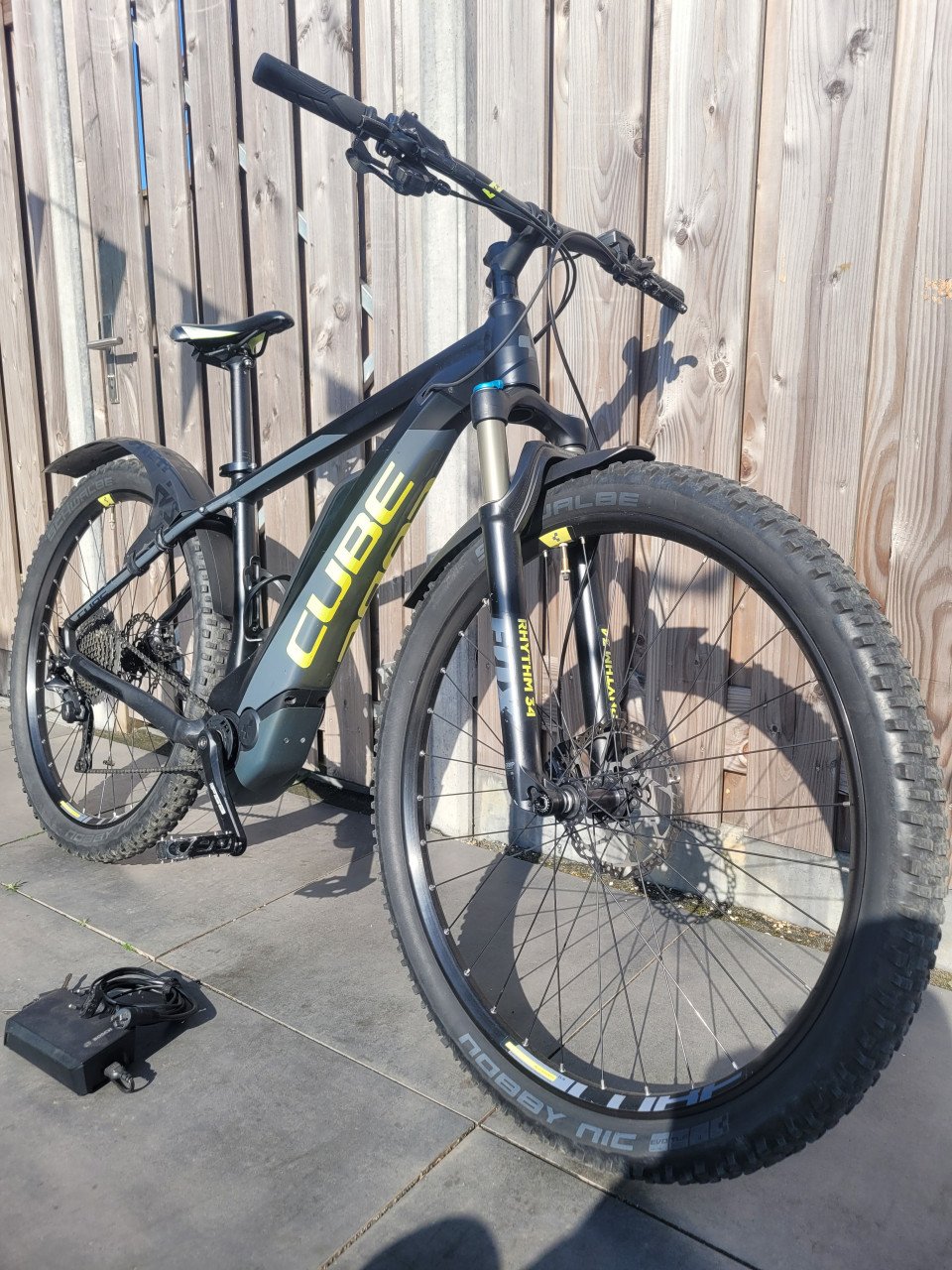 Te koop elektrische cube mountainbike