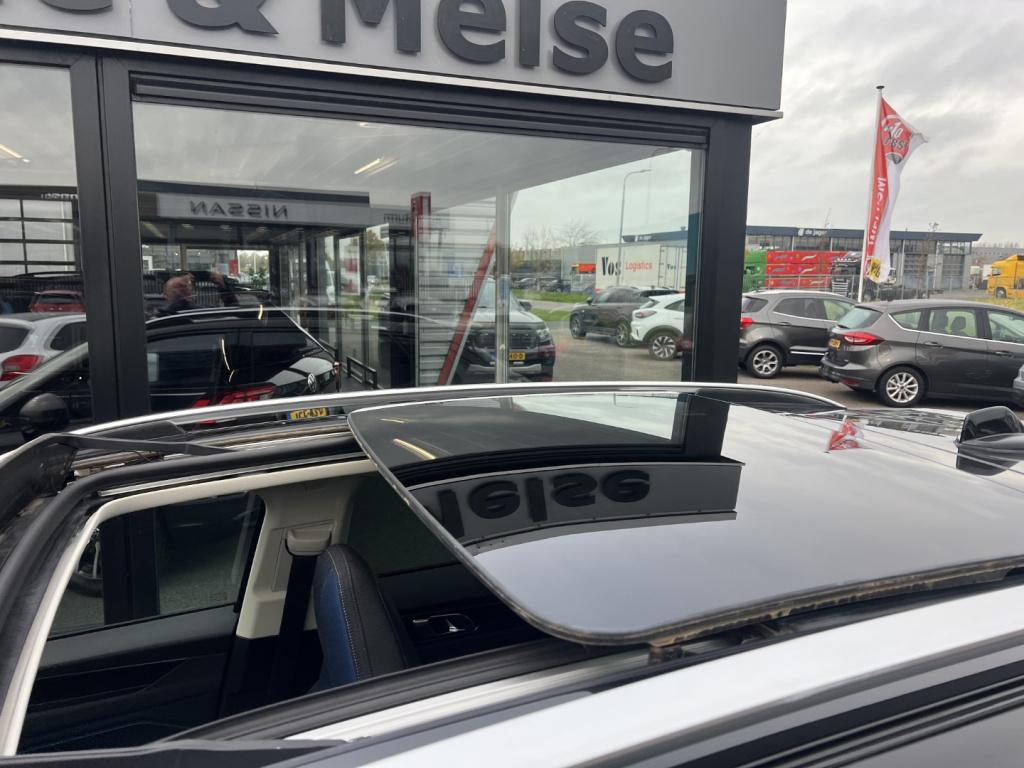 Lynk & Co 01 1.5 261pk plug in hybrid , black edition , zwarte velgen , pan