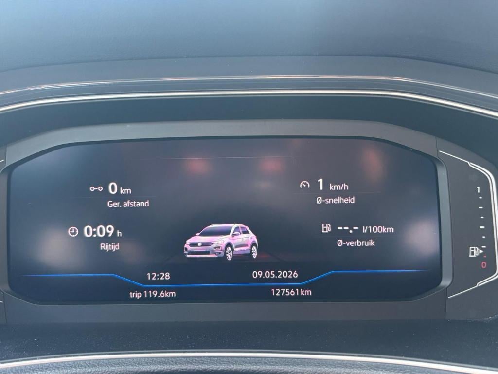 Volkswagen T-roc 1.5 tsi 150pk t-roc sport | dsg | trekhaak | led