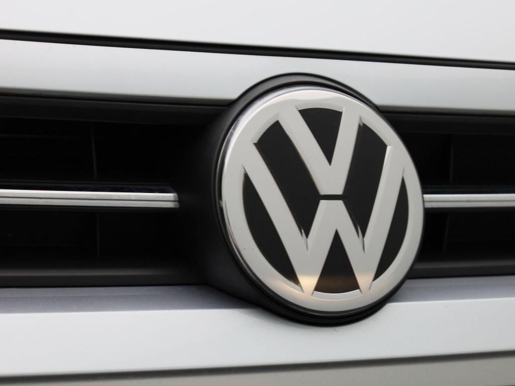 Volkswagen Polo 1.0 tsi comfortline business | parkeer sensoren | navigatie