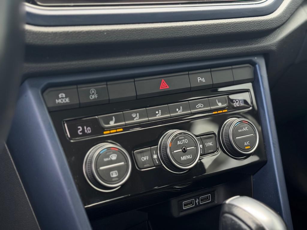 Volkswagen T-roc 1.5 tsi sport business r * carplay * stoelverwarming * led