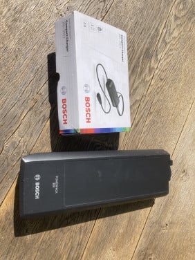 Bosch Powerpack 300 + oplader voor elektrische fiets