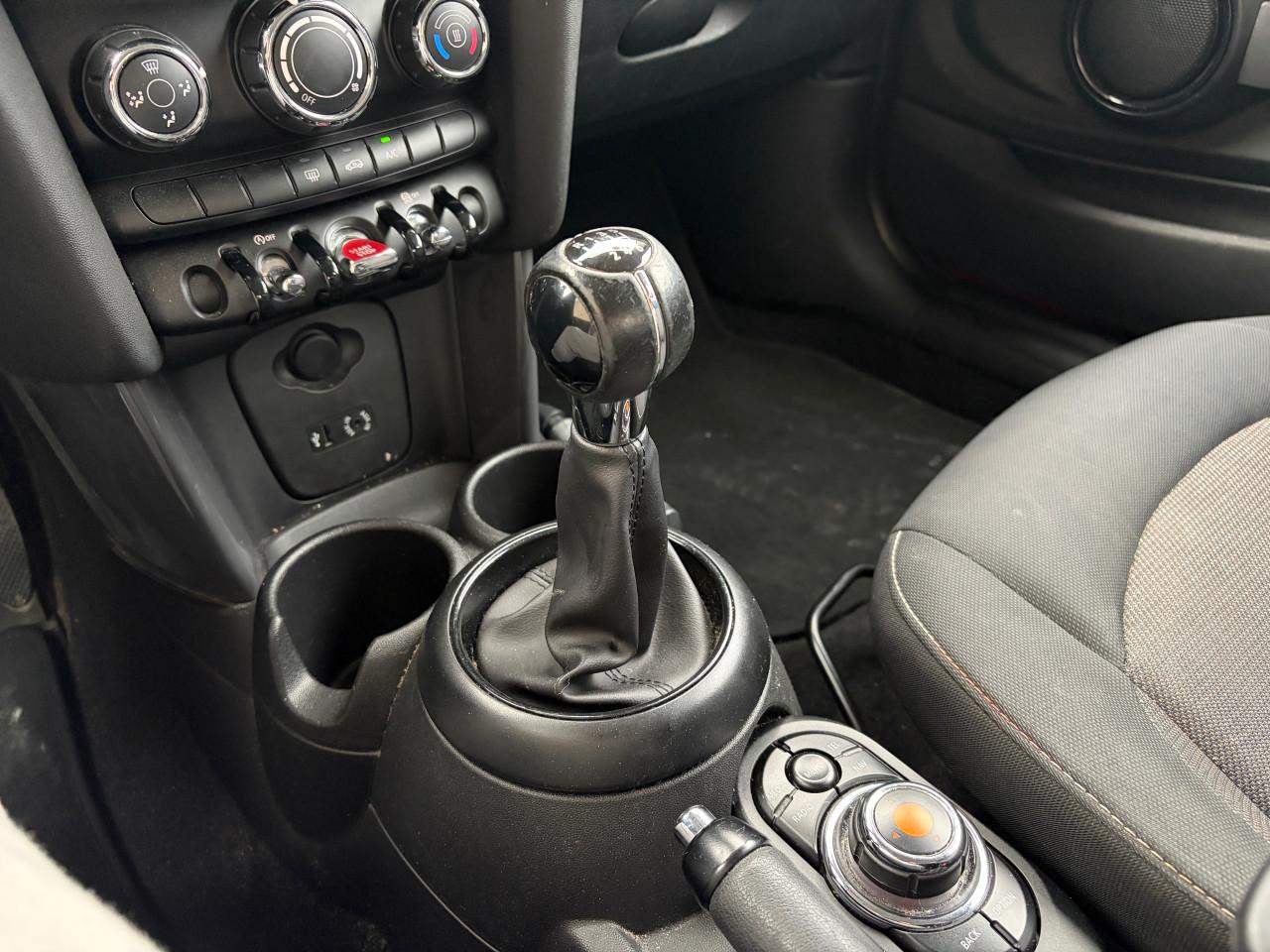 Mini Cooper One 1.2 2016 Airco Navigatie PDC