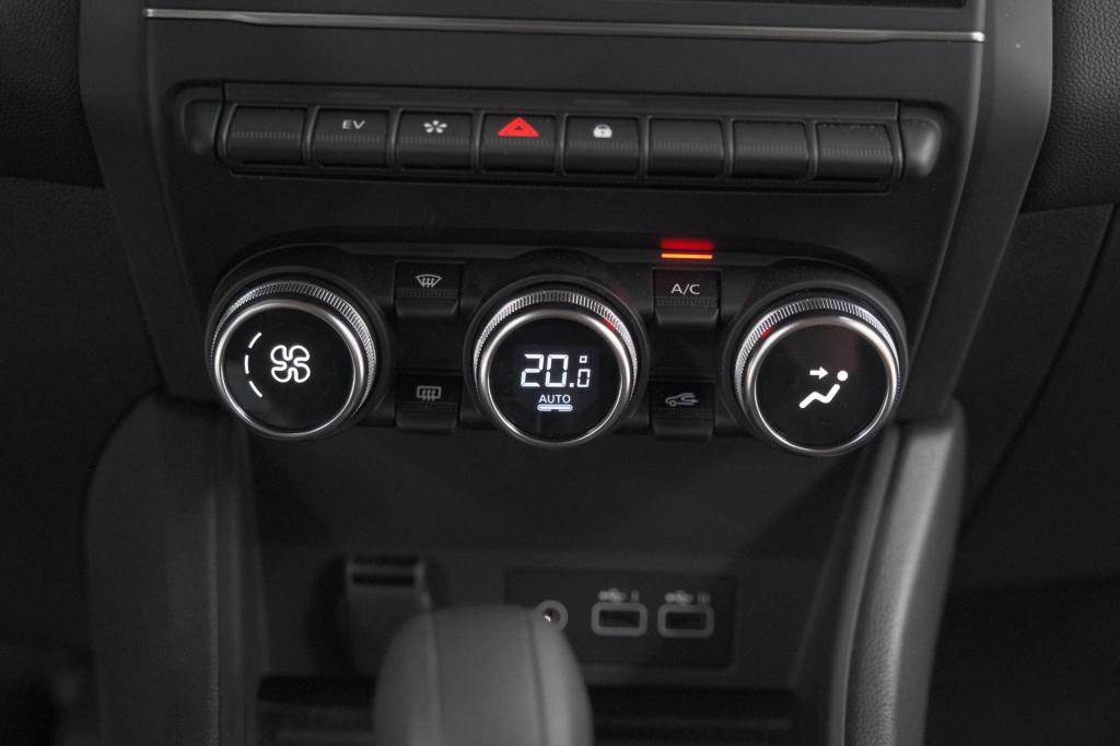 Renault Captur 1.6 e-tech full hybrid 145 techno | navigatie | camera | par