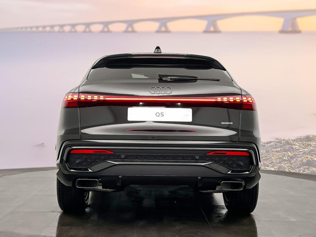 Audi Q5 sportback s edition competition e-hybrid 270 kw / 367 pk spo