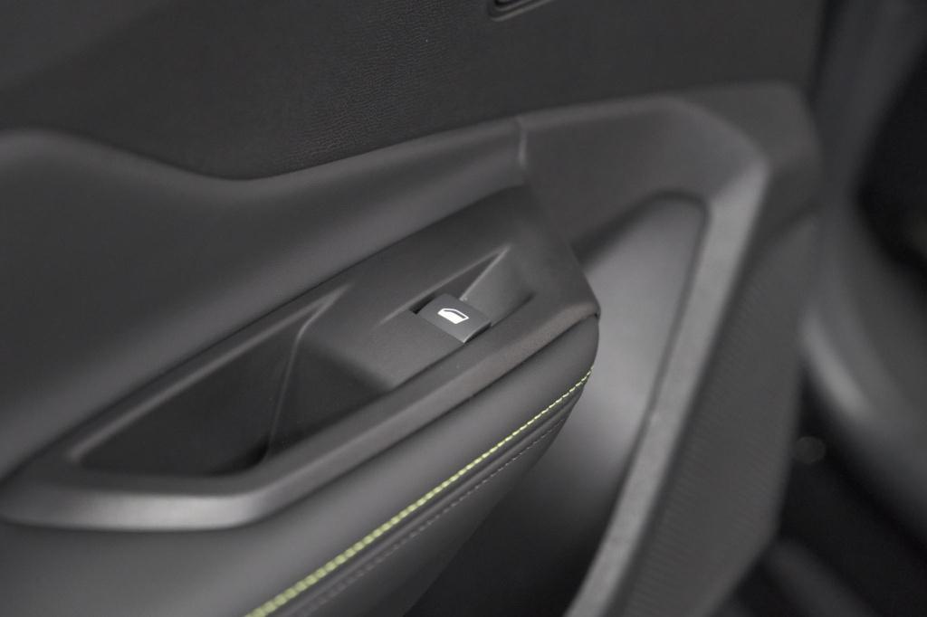 Peugeot 408 1.2 hybrid 145 e-dcs6 gt | 360 camera | alcantara pakket | adap
