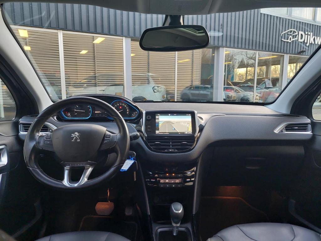 Peugeot 2008 suv 110 allure automaat pano/clima/navi/trekhaak