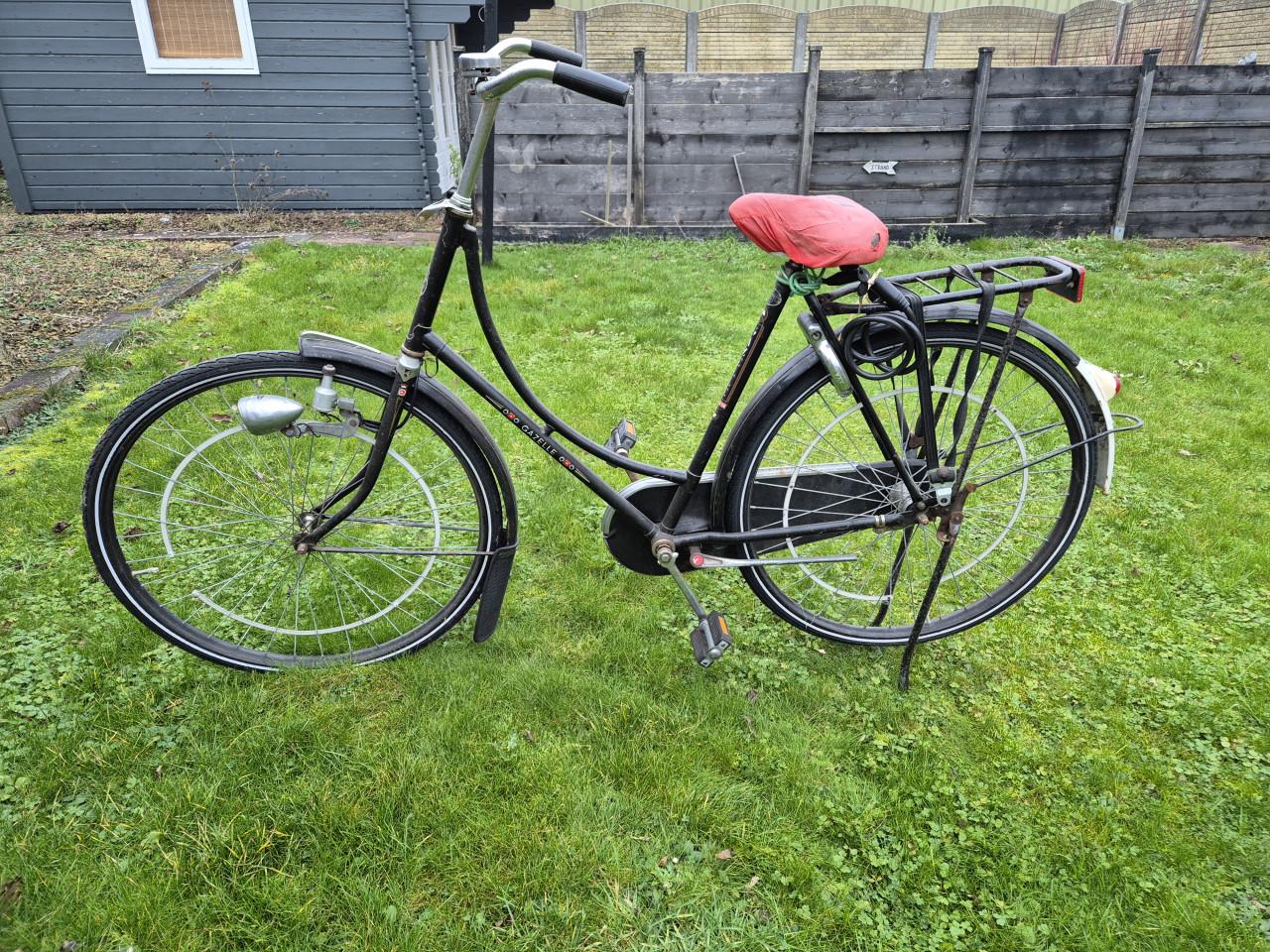 2 opoefietsen in nette staat : Zoutelande