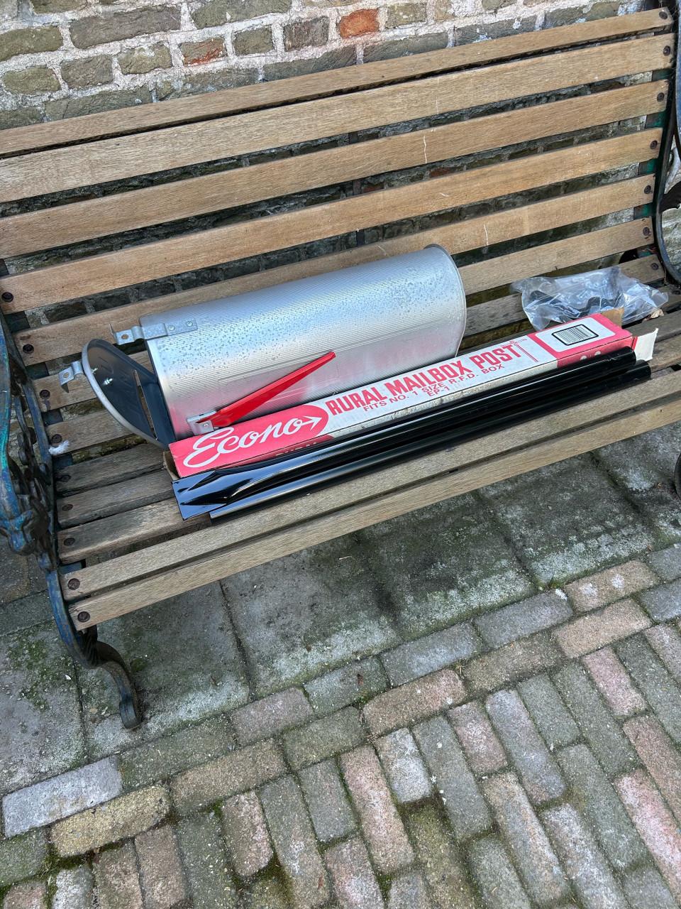 Amerikaanse brievenbus incl paal