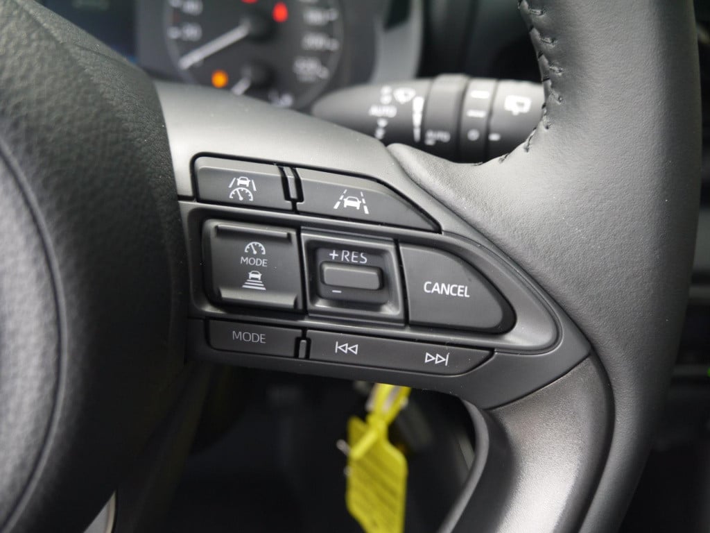 Mazda 2 Hybrid 1.5 centre-line 116