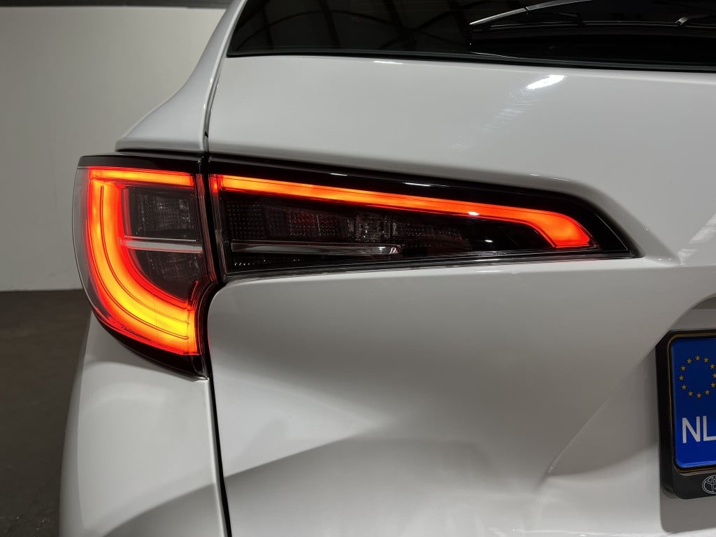 Toyota Corolla Touring Sports 1.8 hybrid active | apple carplay | camera |