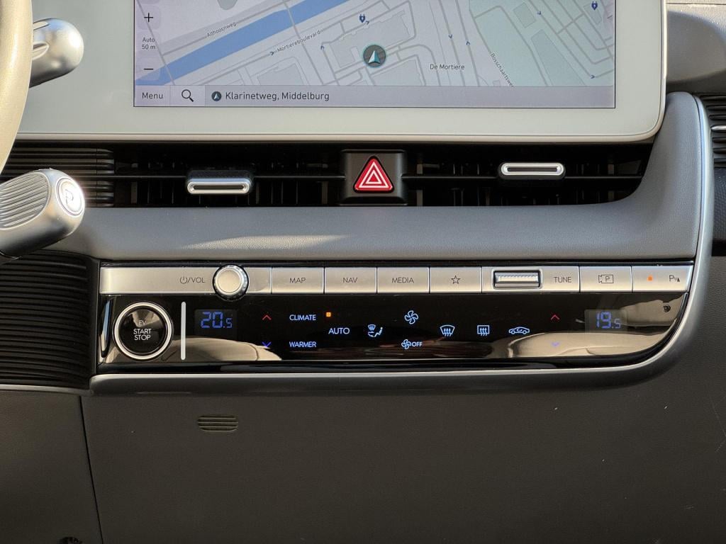 Hyundai Ioniq 5 lounge 73kwh soh 96% incl. trekhaak afneembaar!