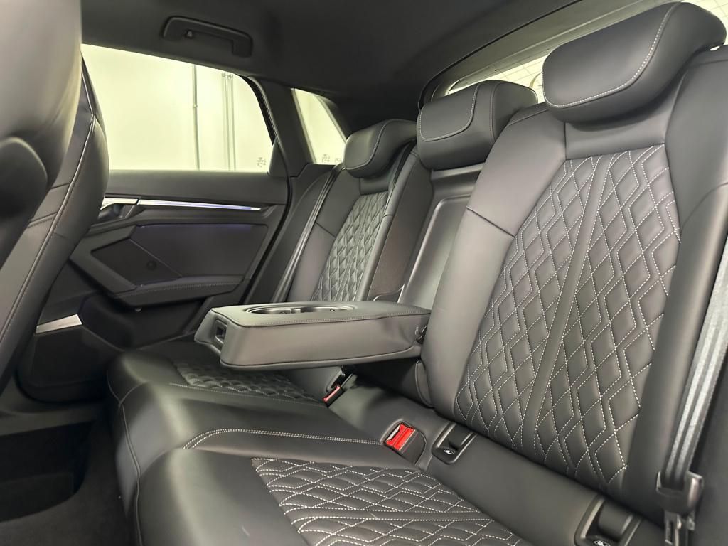 Audi A3 sportback 45 tfsi e s line comp. | b&o | sportstoelen | panoramadak