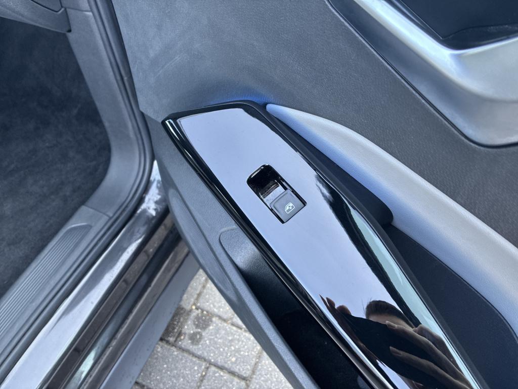 Volkswagen Id.3 first plus 58 kwh | parkeercamera | start-stop knop | 1 st