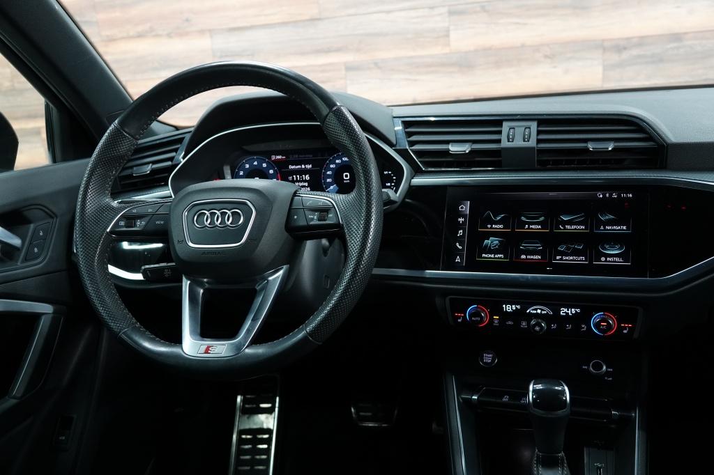 Audi Q3 1.5 tfsi | stoelverw. | trekhaak | pdc |