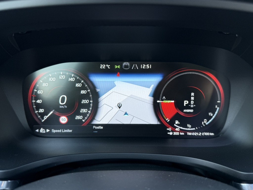 Volvo V60 t6 340pk recharge r-design| panodak| adap.cruise| h&ksound| came