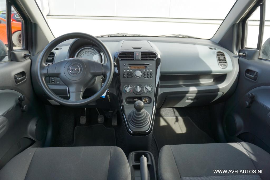Opel Agila 1.0 essentia