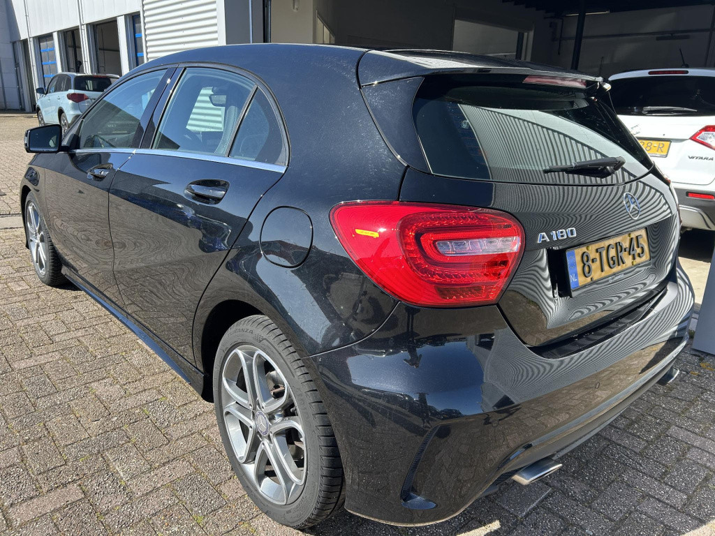 Mercedes-Benz A-Klasse 180 4u3 amg line|mooie staat