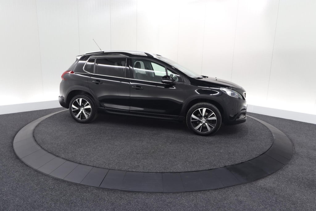 Peugeot 2008 puretech 130 gt-line | trekhaak | camera | apple carplay | par