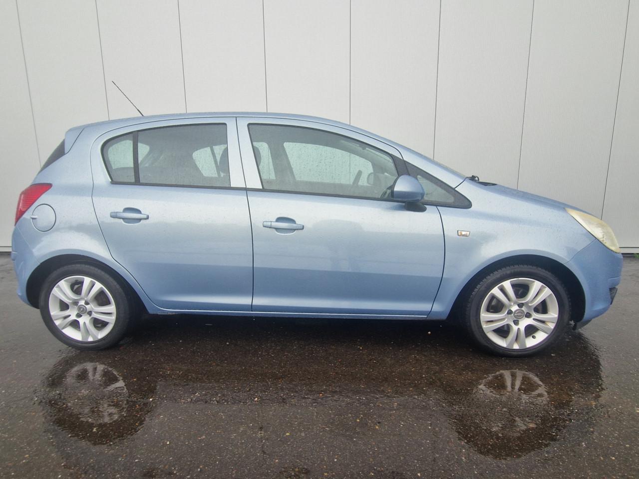 Opel Corsa 1.4-16V Enjoy