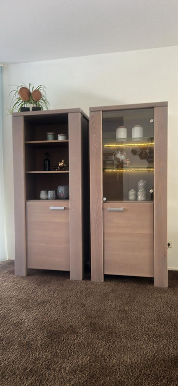 Tvmeubel met vitrine kasten