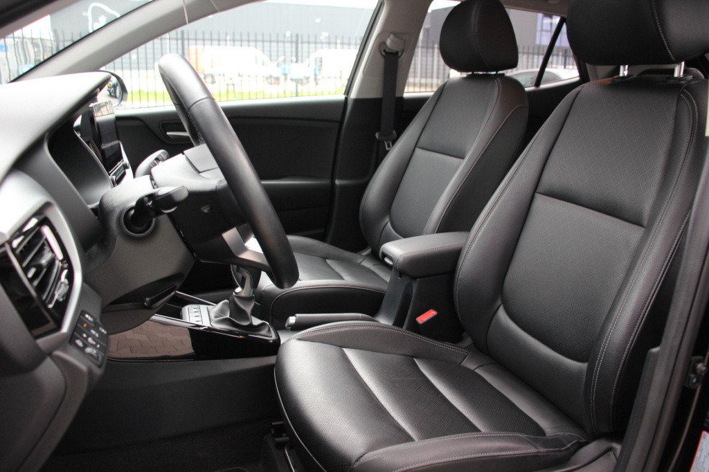 Kia Stonic 1.0 t-gdi platinum edition | schuifdak | leder | camera