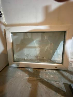 Nieuwe raam 97x65 cm